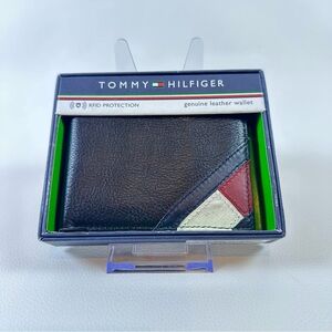 NEW Men’s Tommy Hilfiger Black Leather RFID Wallet with Tricolor Accent